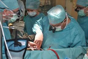 chirurgische Behandlung von Krampfadern im Beckenbereich